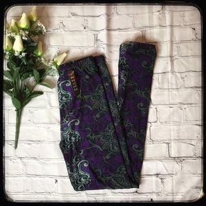 NWT Eevee Leggings One Size